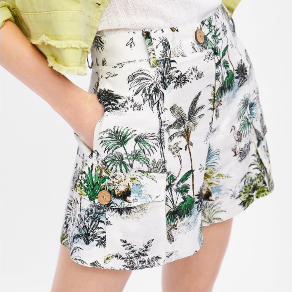 Zara Tropical Print Cargo Shorts